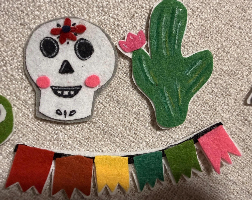 Gustavo the Shy Ghost Felt Story Set - Handmade Storytelling